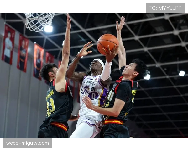 【2026年4月CBA联赛攻守转换效率数据观察·非赛事·群众体育社区联动：CBA俱乐部举办青少年“快速反击”训练营